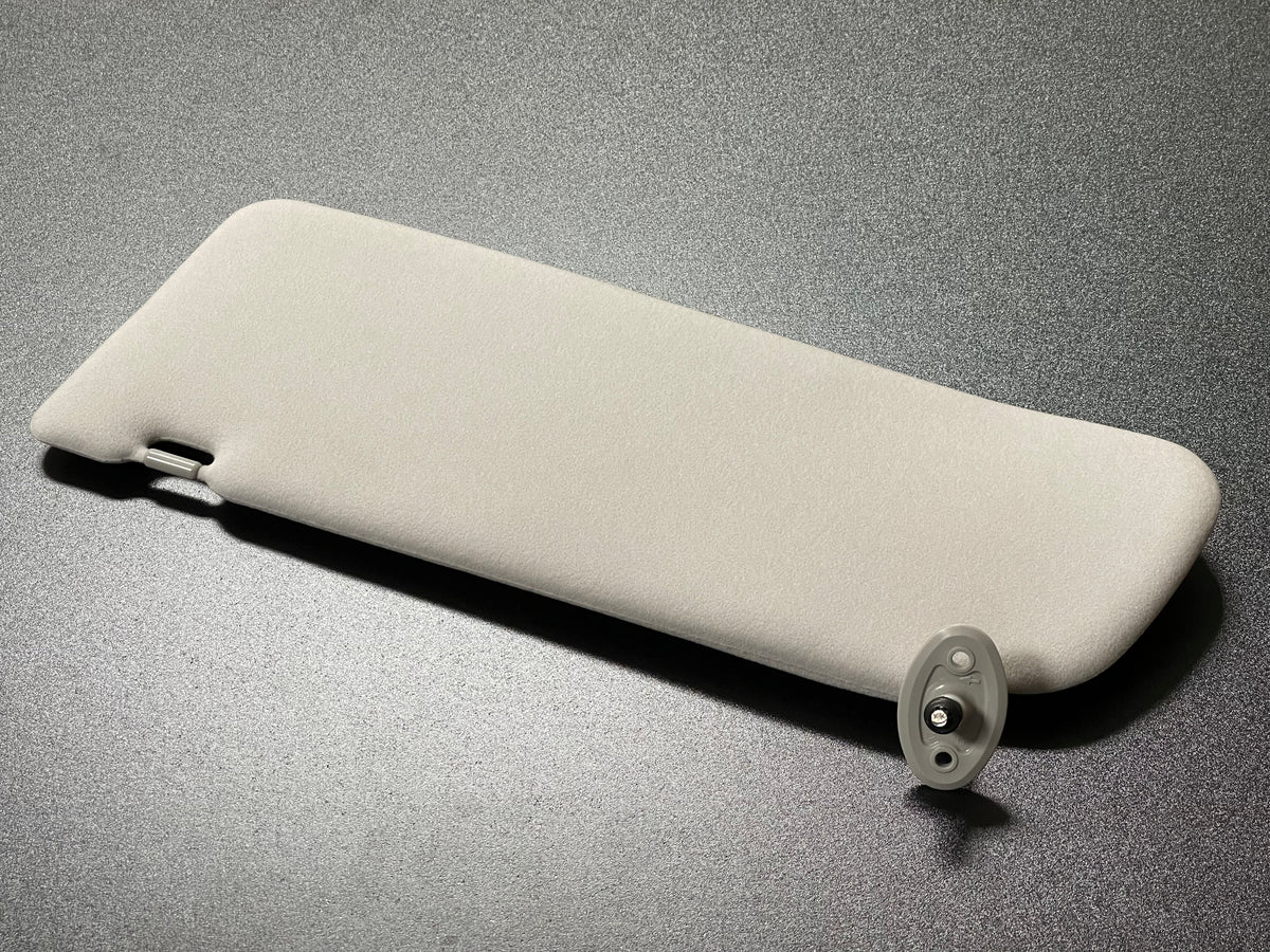Land Cruiser 80 Right Sun Visor w/alt meter version (light gray